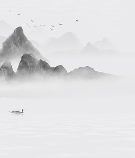 水墨山水间的孤舟意境