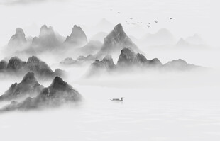 水墨山水间的孤舟意境