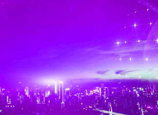 紫色梦幻城市夜景