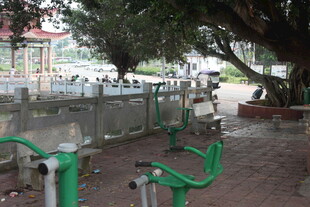 湛江户外社区健身器材场景