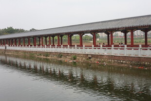 湛江河畔长廊美景