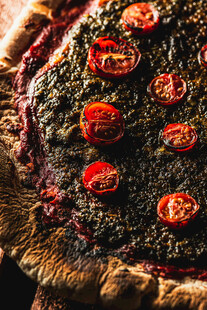 美味番茄菠菜披萨