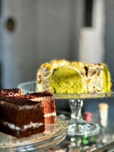 美味多层蛋糕展示