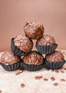 巧克力松露堆叠诱人