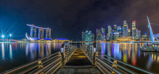 新加坡滨海夜景璀璨风光