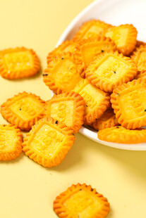 小方块饼干