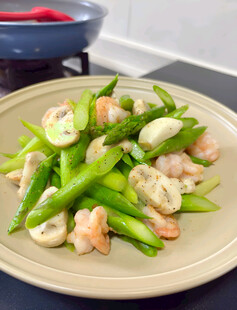 虾仁炒芦笋