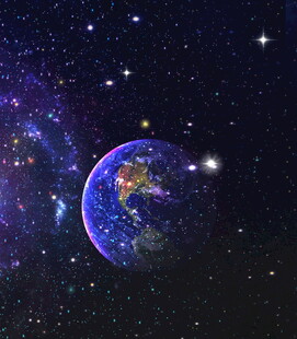 宇宙中的蓝色地球