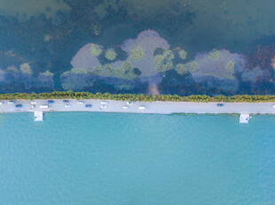 滇池环湖路宁静湖畔风景