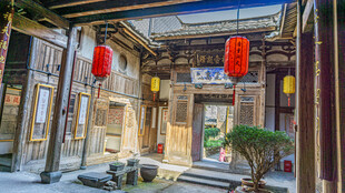 古雅中式庭院 红灯笼点缀
