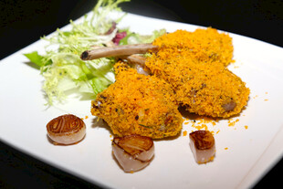 香酥炸物配清新蔬菜