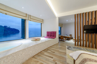 现代简约风豪华观景客厅