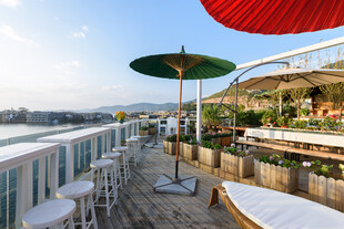 屋顶露台休闲户外空间