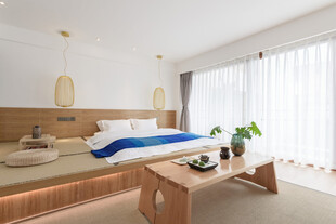 简约风温馨卧室室内场景