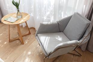 简约舒适单人沙发休闲角落