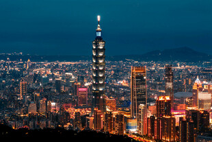 台北璀璨夜景俯瞰