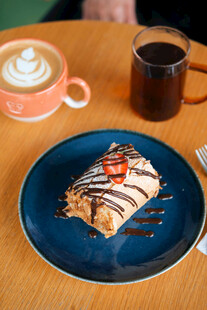 美味甜点搭配特色饮品