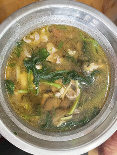 菠菜瘦肉汤