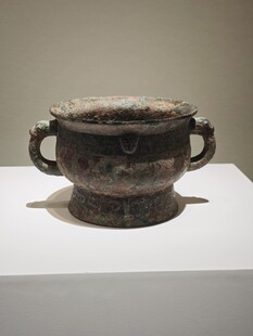 双耳古陶器陈列展示
