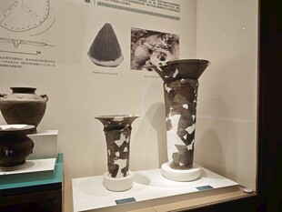 古代陶器展品展示