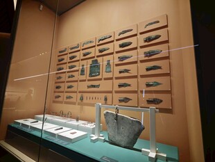 古代文物陈列展示