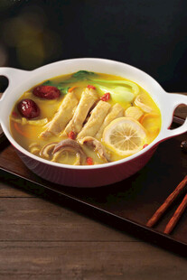 柠檬猪肚鸡汤