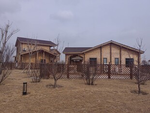 乡村独栋木屋建筑景观