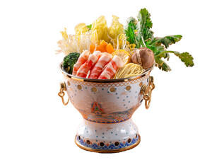 精美瓷盆中的多样食材