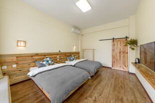 简约温馨双床卧室空间