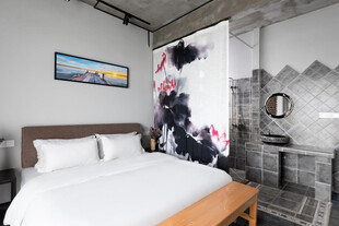 现代简约风温馨卧室空间