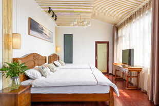 温馨简约风卧室室内场景