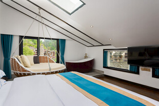 现代简约风阁楼卧室