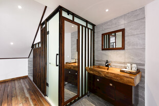 现代简约风浴室设计