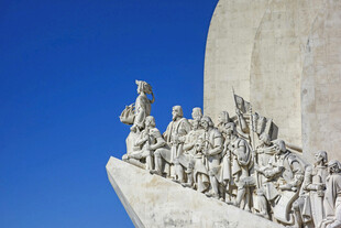 航海纪念碑雕塑细节