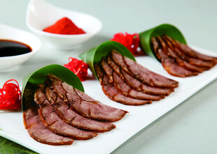 美味酱牛肉摆盘精致