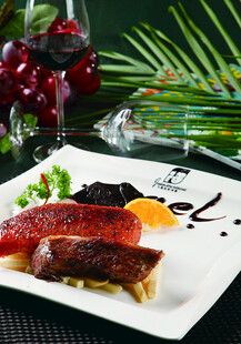 精致摆盘的美味西餐组合