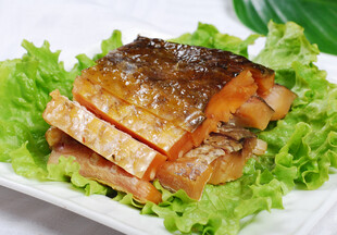 香煎三文鱼配生菜