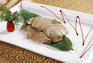 美味卤制猪肚摆盘精致