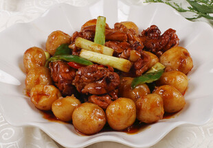 鹌鹑蛋烧肉丁