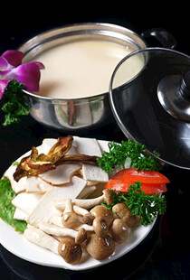 滋补菌汤火锅食材组合