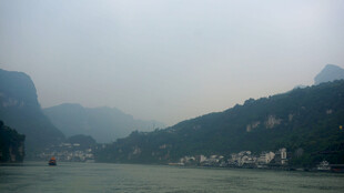 江上山水景