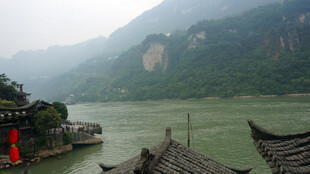 江边古景 山水相依