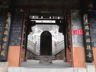 恩施古建门洞 尽显中式韵味