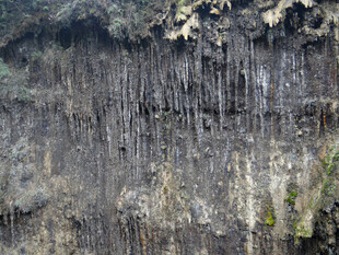 恩施壮观的岩石纹理景象