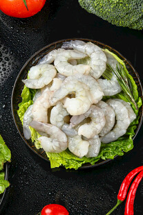 虾仁配蔬菜摆盘