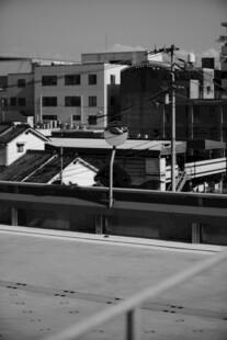 城市街景黑白视角