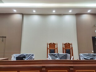 会议室场景桌椅文件摆放