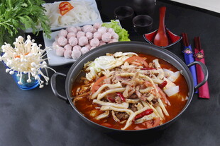 美味火锅食材丰富诱人