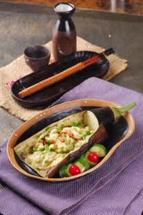 美味蔬菜烤茄子料理