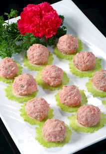 生菜托肉丸